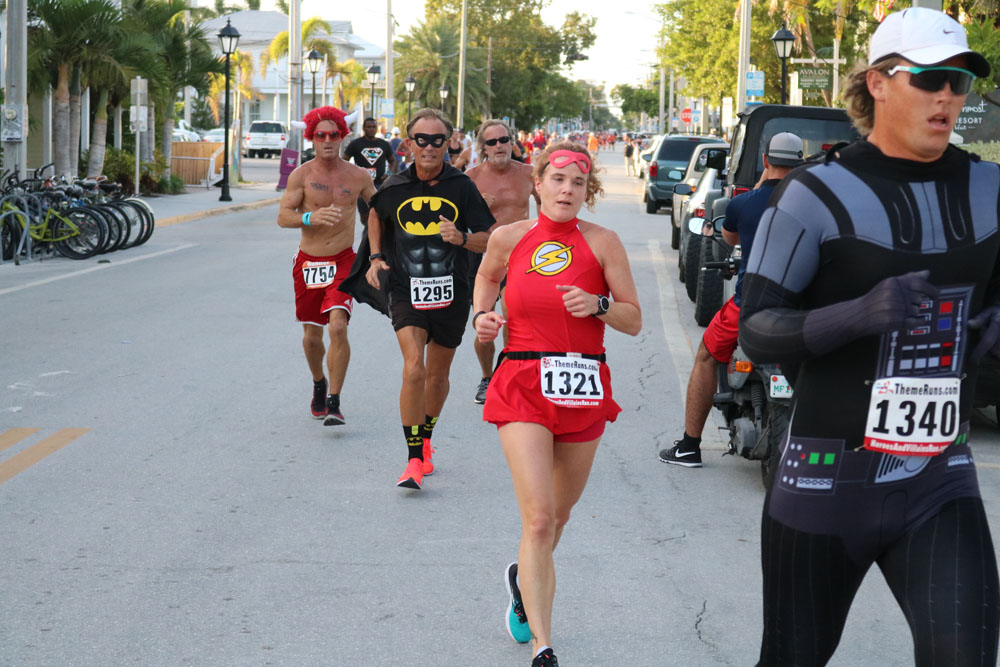 Heroes and Villains 5K 2018 photo - Duval Street, Key West